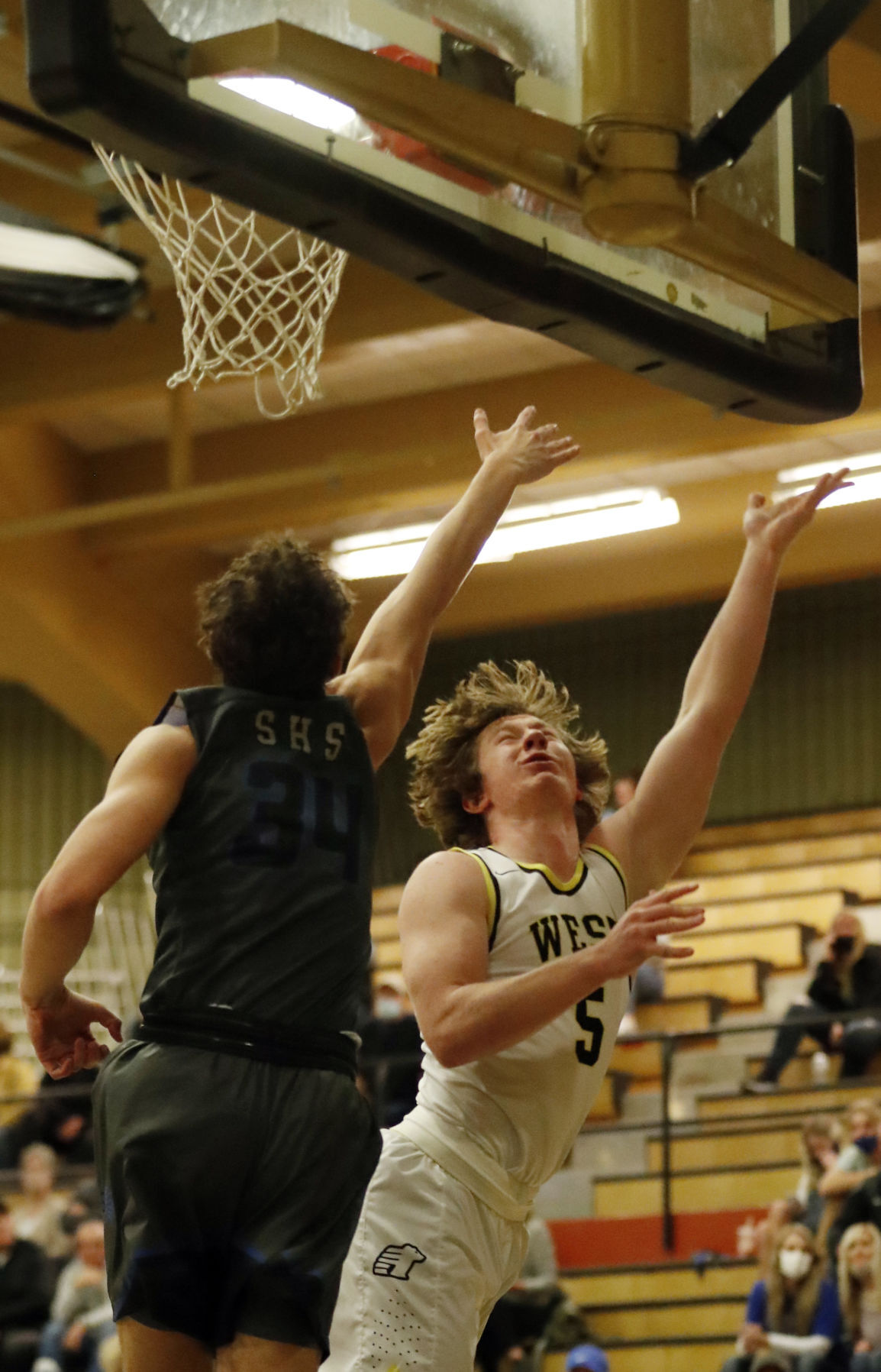 Billings West basketball hosts Skyview